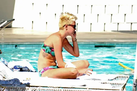 Miley Cyrus OnlyFans Leaked Free Thumbnail Picture - #DOBpmqDhrt