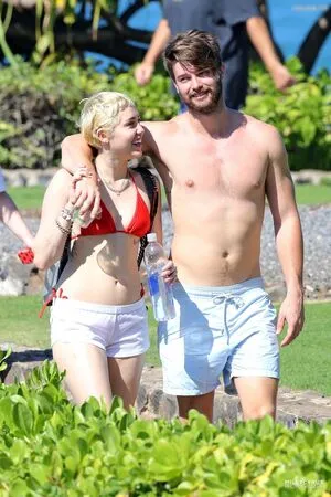 Miley Cyrus OnlyFans Leaked Free Thumbnail Picture - #DP4k40xQyO