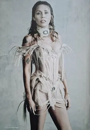 Miley Cyrus OnlyFans Leaked Free Thumbnail Picture - #DlSLHGIguQ