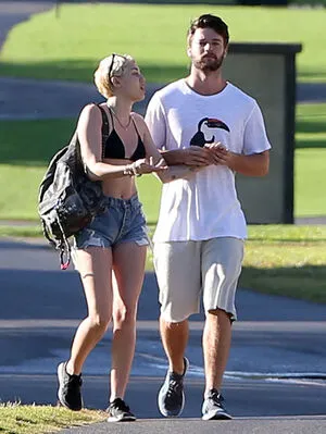 Miley Cyrus OnlyFans Leaked Free Thumbnail Picture - #EX4lGAkZpq