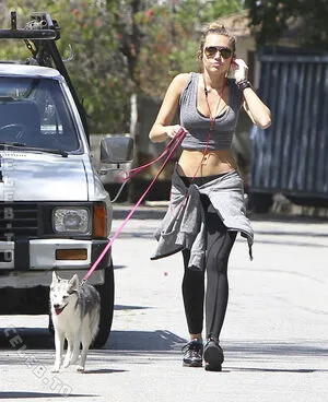 Miley Cyrus OnlyFans Leaked Free Thumbnail Picture - #FEH36tw6Kz
