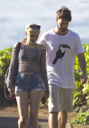 Miley Cyrus OnlyFans Leaked Free Thumbnail Picture - #FEL2o2A40Q
