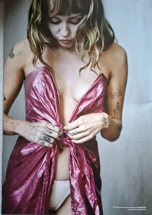 Miley Cyrus OnlyFans Leaked Free Thumbnail Picture - #FVsNc9dQw8