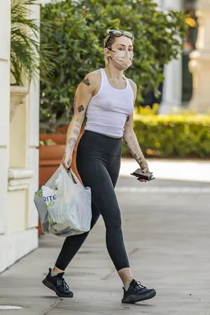 Miley Cyrus OnlyFans Leaked Free Thumbnail Picture - #GBhWAPTTaf