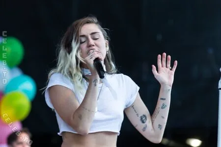 Miley Cyrus OnlyFans Leaked Free Thumbnail Picture - #GGtYoQmTxz