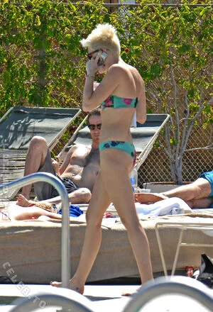 Miley Cyrus OnlyFans Leaked Free Thumbnail Picture - #H1hJCYECQN