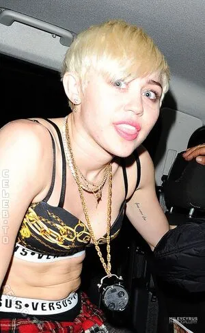 Miley Cyrus OnlyFans Leaked Free Thumbnail Picture - #HWOhr0SFu1