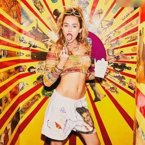 Miley Cyrus OnlyFans Leaked Free Thumbnail Picture - #HbgnkA4Izp