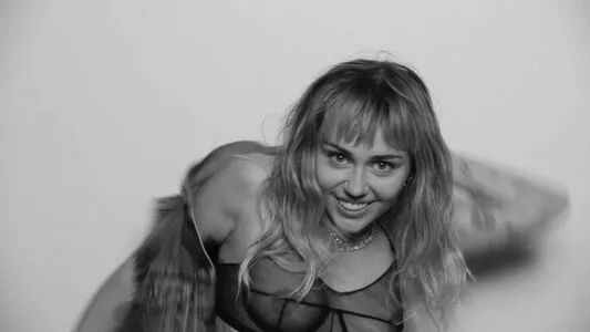 Miley Cyrus OnlyFans Leaked Free Thumbnail Picture - #HkzD0TjYxE