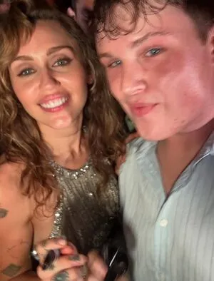 Miley Cyrus OnlyFans Leaked Free Thumbnail Picture - #HmB0DX9b3A