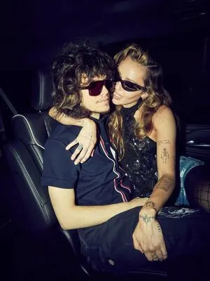 Miley Cyrus OnlyFans Leaked Free Thumbnail Picture - #IfgXO7QYVF