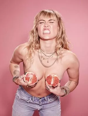 Miley Cyrus OnlyFans Leaked Free Thumbnail Picture - #JORkO75ZQo