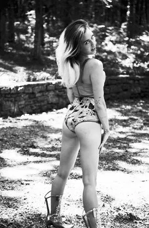 Miley Cyrus OnlyFans Leaked Free Thumbnail Picture - #JpzCo7QdM9