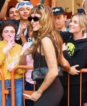 Miley Cyrus OnlyFans Leaked Free Thumbnail Picture - #KXRqG16TTG