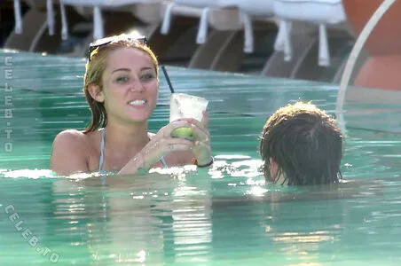 Miley Cyrus OnlyFans Leaked Free Thumbnail Picture - #KtmeTTjPAx