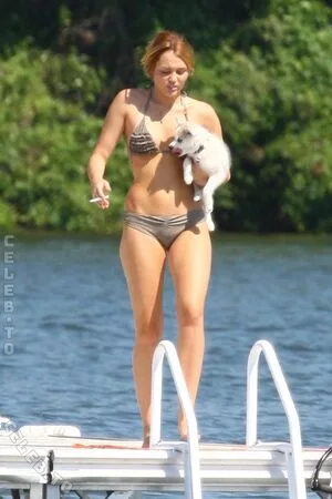 Miley Cyrus OnlyFans Leaked Free Thumbnail Picture - #LNiSOoFxnl