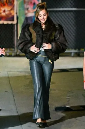 Miley Cyrus OnlyFans Leaked Free Thumbnail Picture - #LqOEjn3AEC