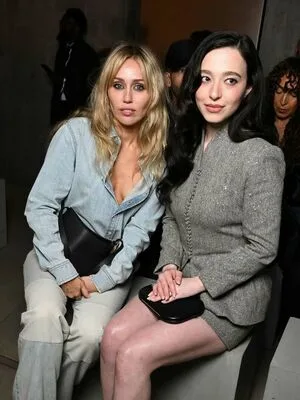 Miley Cyrus OnlyFans Leaked Free Thumbnail Picture - #LuHyLwQD5i