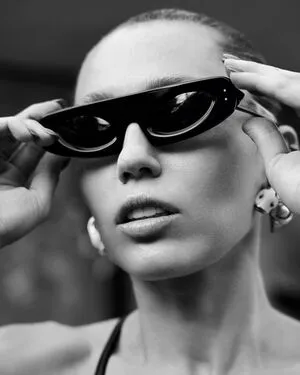 Miley Cyrus OnlyFans Leaked Free Thumbnail Picture - #M71VQWXwXI