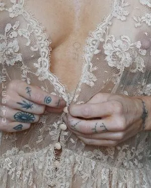 Miley Cyrus OnlyFans Leaked Free Thumbnail Picture - #M84dtpp6Iz