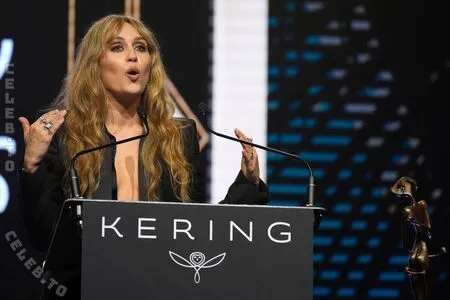 Miley Cyrus OnlyFans Leaked Free Thumbnail Picture - #MA5Vp387B6