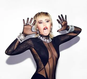 Miley Cyrus OnlyFans Leaked Free Thumbnail Picture - #MsX2mrIHQs