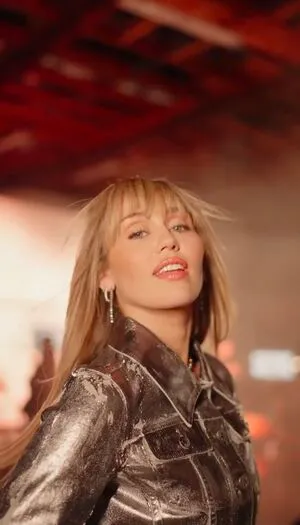 Miley Cyrus OnlyFans Leaked Free Thumbnail Picture - #N8utvEivvh