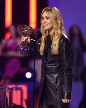 Miley Cyrus OnlyFans Leaked Free Thumbnail Picture - #NCaoqLExxm