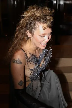 Miley Cyrus OnlyFans Leaked Free Thumbnail Picture - #PkWr8nhj4U