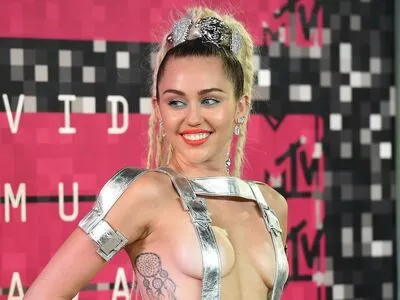 Miley Cyrus OnlyFans Leaked Free Thumbnail Picture - #QbRmuc7tlm