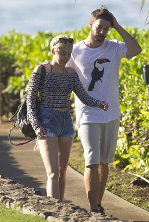 Miley Cyrus OnlyFans Leaked Free Thumbnail Picture - #R8s8LxHowy