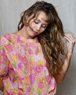 Miley Cyrus OnlyFans Leaked Free Thumbnail Picture - #RAZocgULLH