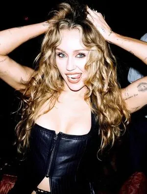 Miley Cyrus OnlyFans Leaked Free Thumbnail Picture - #T0TNqX6hpj