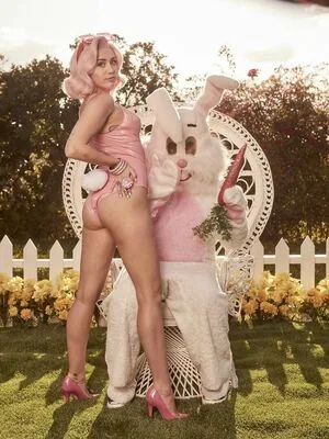 Miley Cyrus OnlyFans Leaked Free Thumbnail Picture - #TX7iTBQlMF