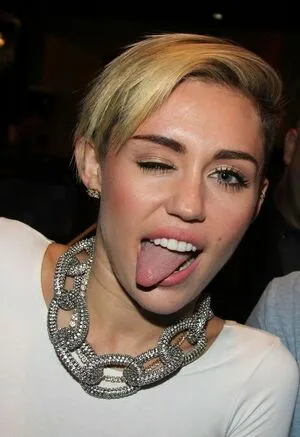 Miley Cyrus OnlyFans Leaked Free Thumbnail Picture - #UR1Ts6pRiJ
