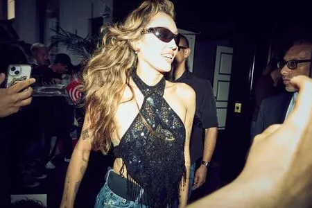 Miley Cyrus OnlyFans Leaked Free Thumbnail Picture - #V60FHq57ap