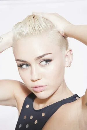 Miley Cyrus OnlyFans Leaked Free Thumbnail Picture - #VMlOXPwVAJ