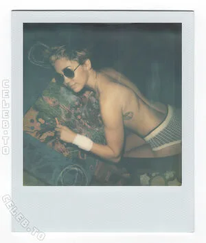 Miley Cyrus OnlyFans Leaked Free Thumbnail Picture - #WNDx8I9iof