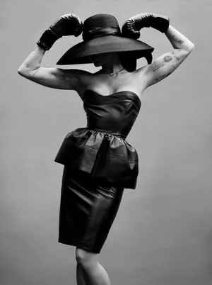 Miley Cyrus OnlyFans Leaked Free Thumbnail Picture - #WRrcwHnet2