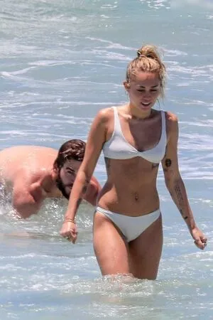 Miley Cyrus OnlyFans Leaked Free Thumbnail Picture - #XSLz0UQK5k