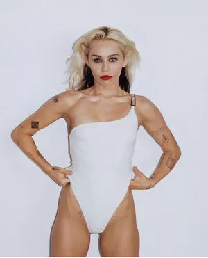 Miley Cyrus OnlyFans Leaked Free Thumbnail Picture - #XlMTE7YqDm