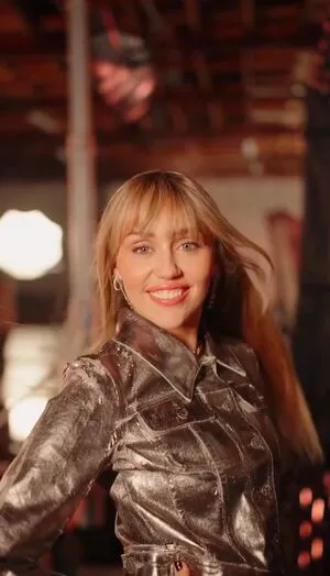 Miley Cyrus OnlyFans Leaked Free Thumbnail Picture - #XttHfpqcsr