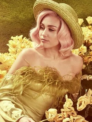 Miley Cyrus OnlyFans Leaked Free Thumbnail Picture - #Yg7BsW5S0H
