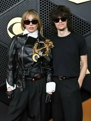 Miley Cyrus OnlyFans Leaked Free Thumbnail Picture - #YziUckc5DC