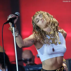 Miley Cyrus OnlyFans Leaked Free Thumbnail Picture - #bFZ32NHagc