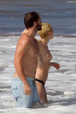Miley Cyrus OnlyFans Leaked Free Thumbnail Picture - #dJVwLriq8d