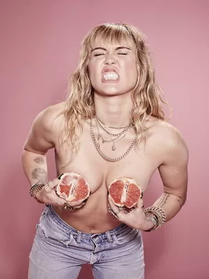 Miley Cyrus OnlyFans Leaked Free Thumbnail Picture - #eFwNrRkfBs