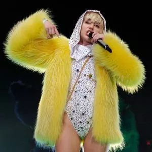 Miley Cyrus OnlyFans Leaked Free Thumbnail Picture - #eUXXKQG3WI