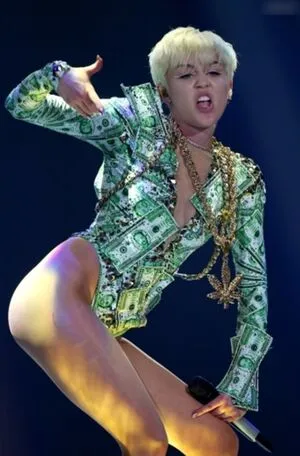 Miley Cyrus OnlyFans Leaked Free Thumbnail Picture - #ejGKkLVue5