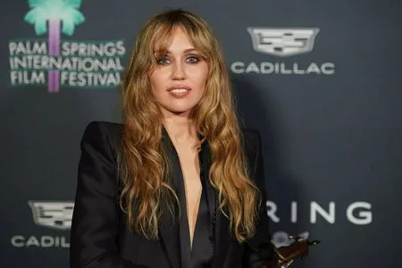 Miley Cyrus OnlyFans Leaked Free Thumbnail Picture - #ew6gTJkrmt